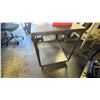 Image 2 : ROLLING METAL MOULD MAKERS TABLE