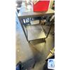 Image 3 : ROLLING METAL MOULD MAKERS TABLE