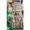Image 7 : METAL MOBILE WORK CART WITH CONTENTS -TAPS AND DIES COLLETS AND MUCH MORE