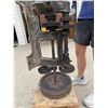 Image 13 : ANTIQUE CANEDY-OTTO POST PRESS IMPROVED NO 14