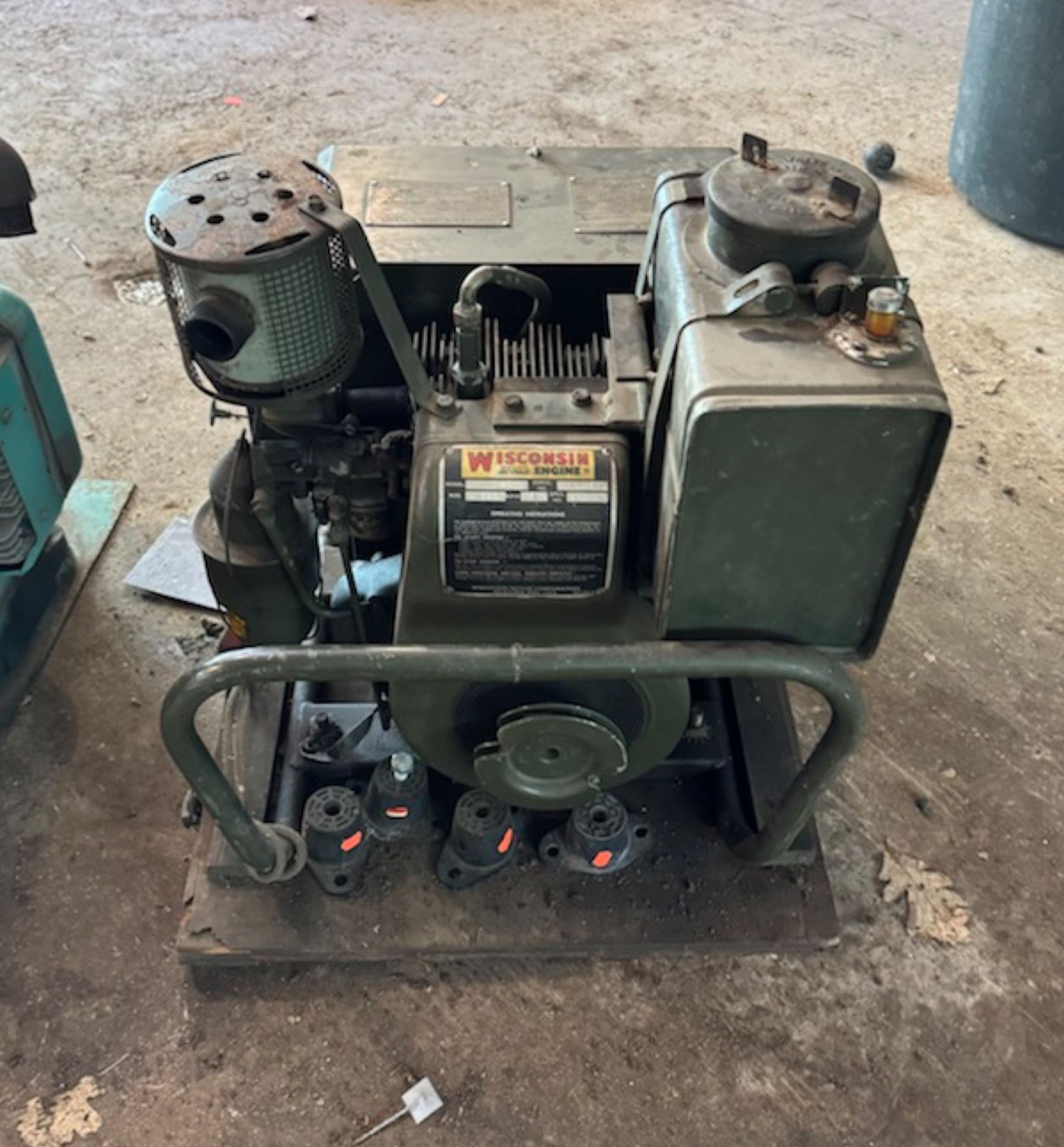 WISCONSIN ENGINE - Cornerbids