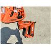 Image 2 : PASLODE CORDLESS 16-GAUGE ANGLED FINISH NAILER F-16 - WORKS!