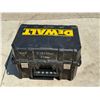 Image 8 : DEWALT DW680K ELECTRIC PLANER - WORKS!
