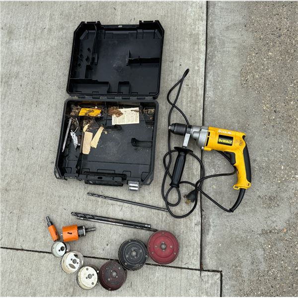 DEWALT DW236 1/2-IN VSR DRILL AND HOLD SAW BITS- WORKS!