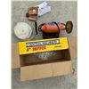 Image 2 : CENTRAL MACHINERY 6-IN BENCH TOP BUFFER- WORKS!