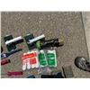 Image 8 : PAINTING SUPPLIES
