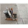 Image 2 : ROCKWELL INTERNATIONAL MODEL 34-010 MITER SAW- WORKS!