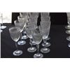 Image 3 : WATERFORD MARQUIS HANVOVER GOLD WHITE WINE GLASSES (16 PCS)