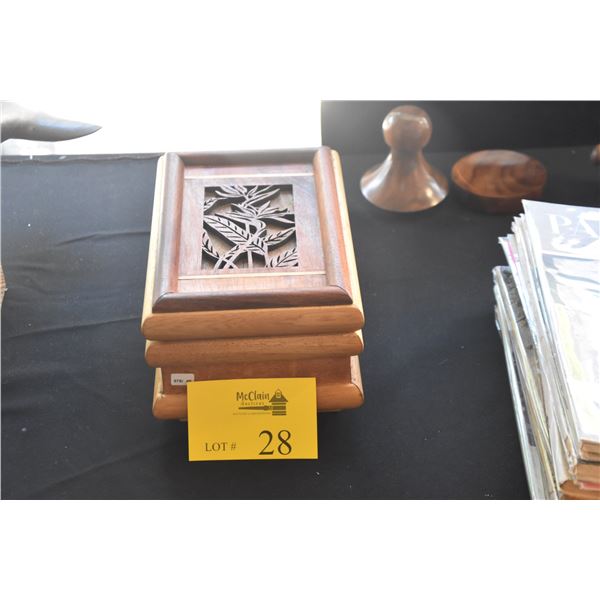 WOOD BOX W/BIRD OF PARADISE DESIGN