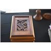 Image 2 : WOOD BOX W/BIRD OF PARADISE DESIGN