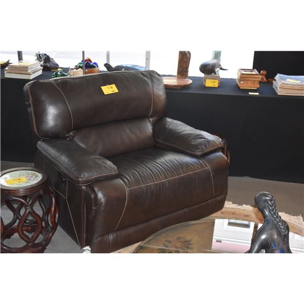 UPHOLSTERED RECLINING CHAIR