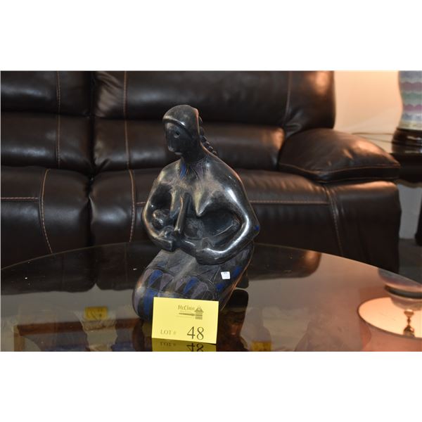 BLACK POTTERY MOTHER & CHILD SCULPTURE; SIGNED FELGUEREZ (MANUAL)