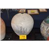 Image 1 : CERAMIC VESSEL