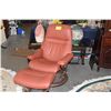 Image 1 : STRESSLESS RECLINING CHAIR W/OTTOMAN & 2 TRAYS