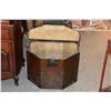 Image 2 : OCTAGONAL ASIAN STORAGE CHEST/SIDE TABLE (26" X 20")