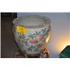 Image 2 : CHINESE PORCELAIN CACHE POT FISHBOWL W/PEACH MOTIF ON STAND