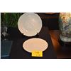 Image 1 : LENOX PLATES (2 PCS) (DOES NOT INCLUDE STAND)