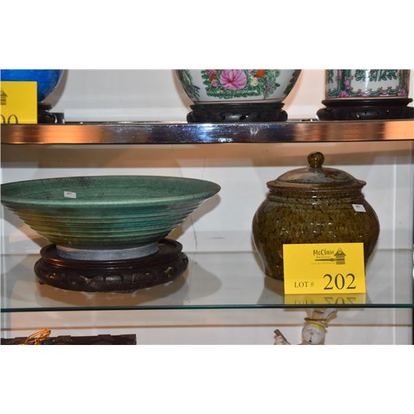 CERAMIC COVERED POT & CERAMIC BOWL W/STAND (2 PCS)