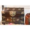 Image 2 : WOODEN BOXES (2 PCS)