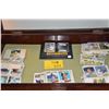 Image 1 : COLLECTION OF BASE BALL CARDS