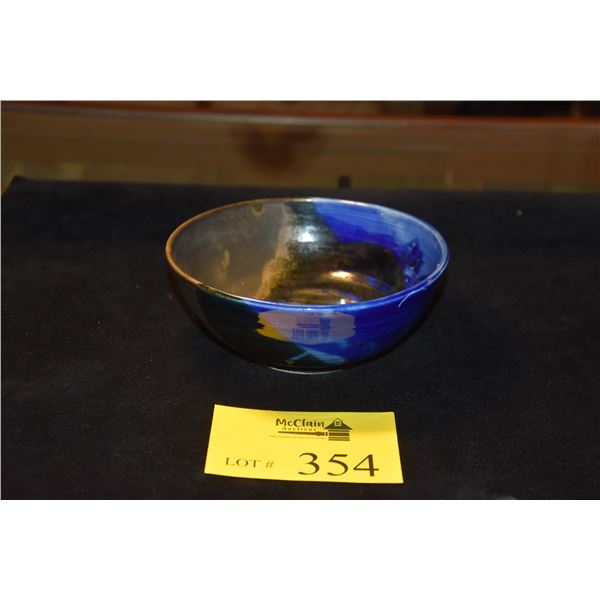 TOSHIKO TAKAEZU PORCELAIN BOWL W/BLUE GLAZE (7" X 3")