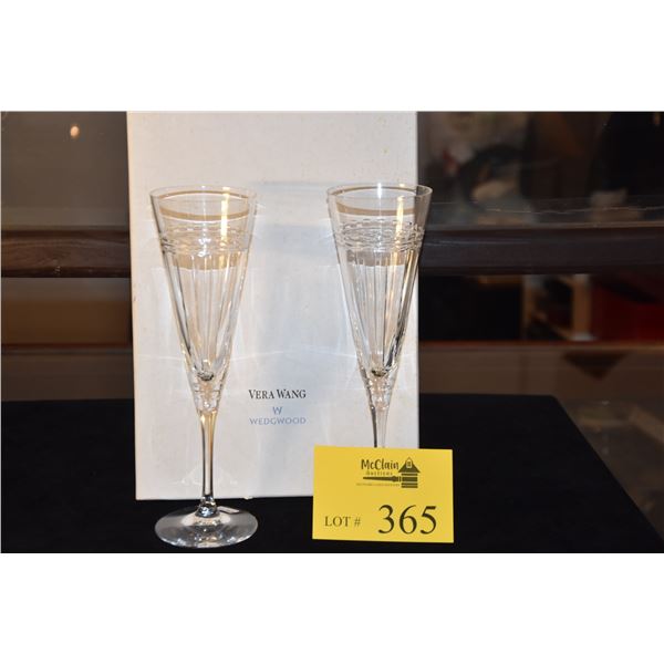 VERA WANG CRYSTAL CHAMPAGNE FLUTES W/BOX (2 PCS)