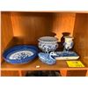 Image 1 : COLLECTION OF BLUE & WHITE VASES, BOWLS & STATUARY (5 PCS)