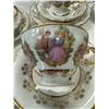 Image 8 : 21x Pieces Of Vintage Gloria Bayreuth Handwork Tea Set