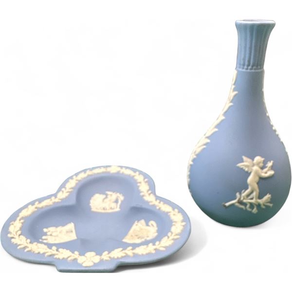 2x  Vintage Wedgewood Collectibles: Vase & Pin Dish