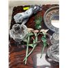 Image 2 : Assorted Collectibles: Cadmium Glass, Porcelain Flowers, Art Glass, & More