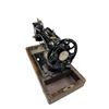 Image 3 : Vintage Singer 3-110 Sewing Machine