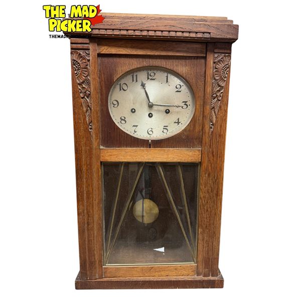 Vintage Jungahns La Mise en Marche du Carillon "ODO" Wooden Wall Clock