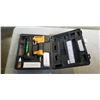 Image 1 : BOSTITCH 2 IN 1 BRAD NAILER AND STAPLER IN HARD CASE