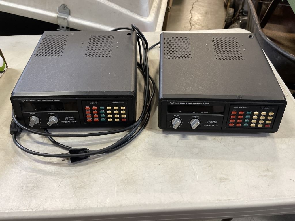 2 REALISTIC 20 CHANNEL PRO-2020 UVHF AM-FM DIRECT ENTRY PROGRAMMABLE ...