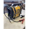Image 2 : BATTERY TESTER WITH OBD READER AND DEWALT JUMP PACK