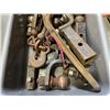Image 2 : BIN OF TRAILER HITCH, TRAILER BALLS AND CINCH