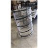 Image 1 : STACK OF INSTANT GREENHOUSES