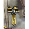 Image 2 : LARGE SAWS AND WORKLIGHT