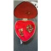 Image 2 : MUSIC HEART JEWELRY BOX WITH VINTAGE BROACH AND EARRING SET