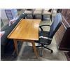 Image 1 : DESK WITH OFFICE CHAIR