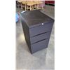 Image 2 : 3 DRAWER METAL FILE CABINET
