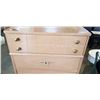 Image 2 : VINTAGE FOUR-DOOR DRESSER
