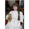 Image 2 : Antique Simon & Halbig 1079.16 bisque head doll on jointed composition body, 31" in height, sleep ey
