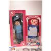 Image 2 : Selection of vintage dolls including boxed Raggedy Ann, Vogue 8" Ginny doll, Uneeda "Wee Three Siste
