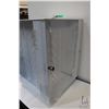 Image 2 : Four sided locking turn style display case for pocket knives, w/ keys