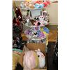 Image 2 : TY display rack of Beanie Babies plus a box of Beanie Babies