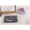 Image 3 : Selection of loose gemstones including sample1 carat sapphire and a small geode crystal
