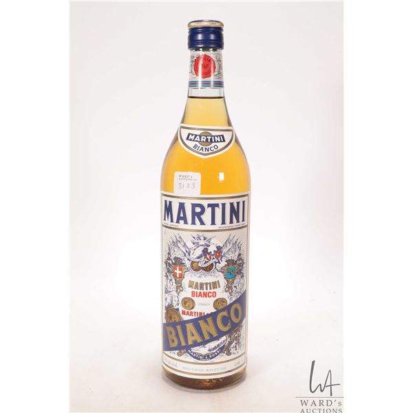 Martini Bianco/ Vermouth/ 1 ltr. / 16% ABV  Note: Alcohol cannot be insured by any courier in Canada