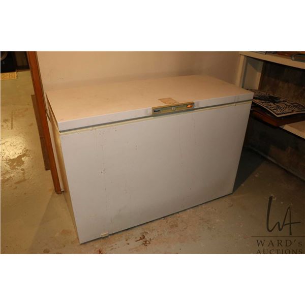 NAMAO LOCATION, Wood's chest style deep freezer 34" H X 50" W X 52"D    -Note: this is a moving auct