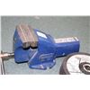 Image 2 : Record No. 100 bench vise and five metal cutting wheels